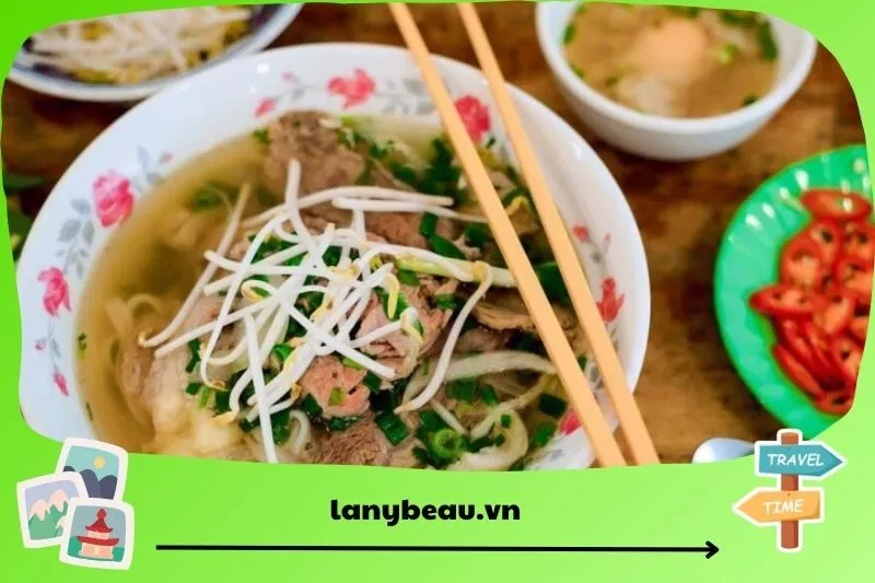 Phở Tú